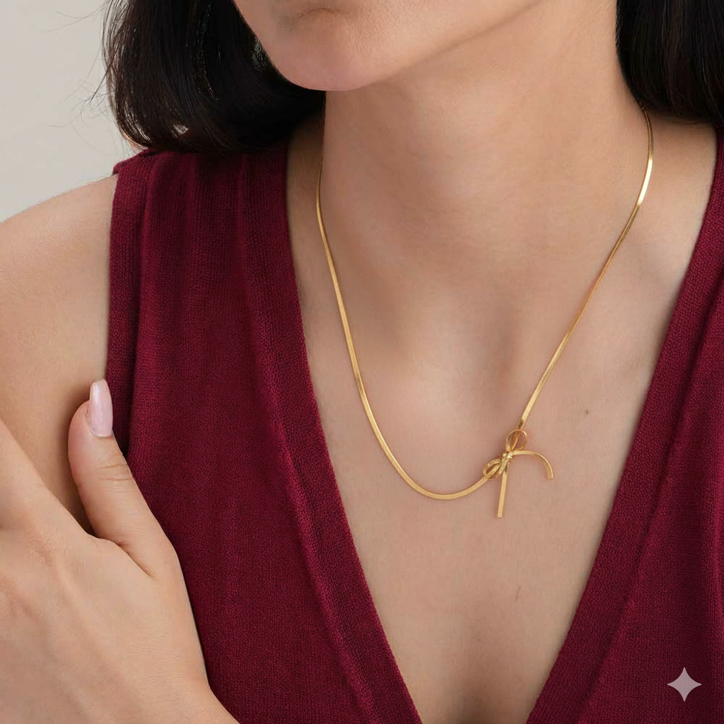Gold Knot Necklace