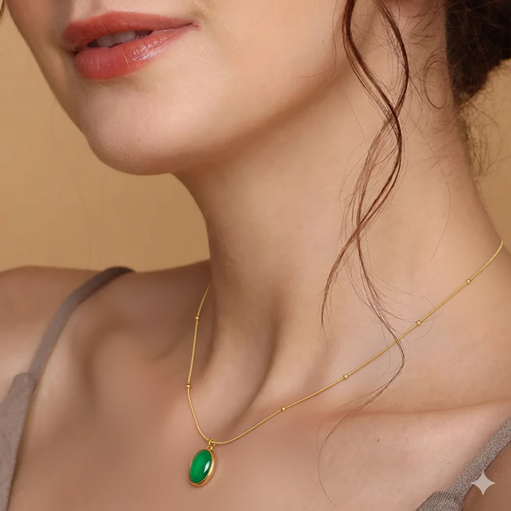 Gold Green Emerald Pendant Necklace